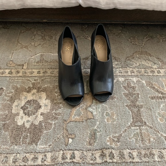 Vince Camuto black heels - Picture 2 of 7
